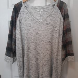 Maurices Grey Plaid 3/4 Sleeve Light Sweater